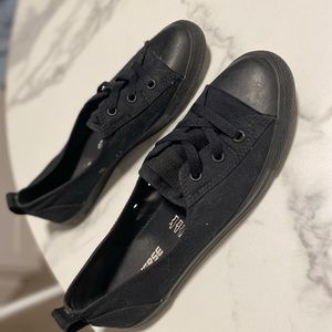 All black converse shoes